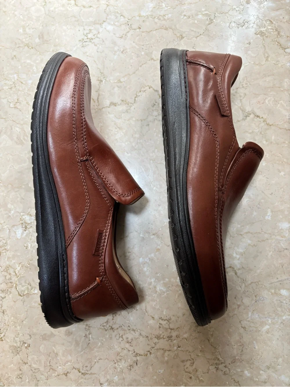 NEW Samuel Hubbard Featherlight Olema Brown Leather Slip On Loafers, Size 11.5